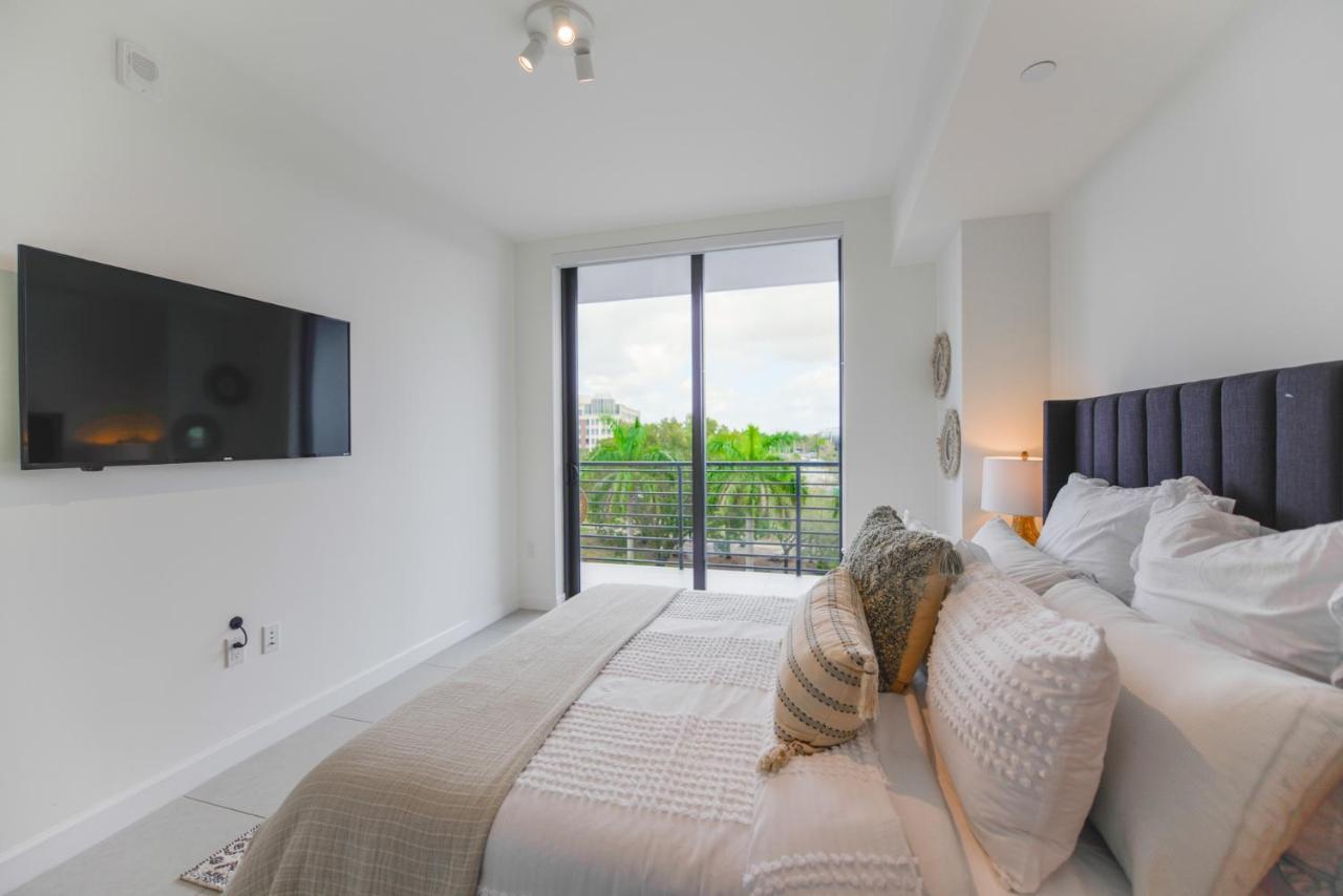 מיאמי Cozy 1- 1 Bedroom Steps From Downtown Doral Park מראה חיצוני תמונה