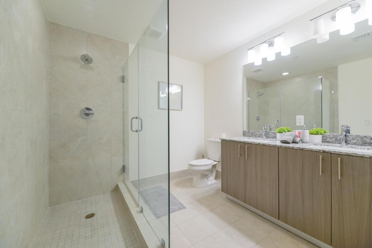 מיאמי Cozy 1- 1 Bedroom Steps From Downtown Doral Park מראה חיצוני תמונה
