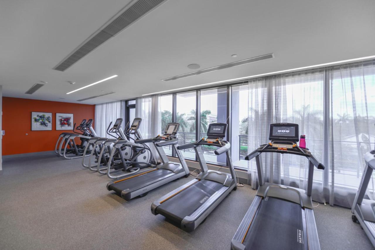 מיאמי Cozy 1- 1 Bedroom Steps From Downtown Doral Park מראה חיצוני תמונה